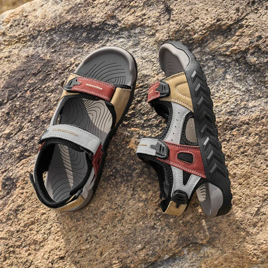 New Genuine Leather Outdoor Walking Men Sandals Summer Non-slip Soft Sneakers Lightweight Beach Sandals Casual Classic Man Shoes