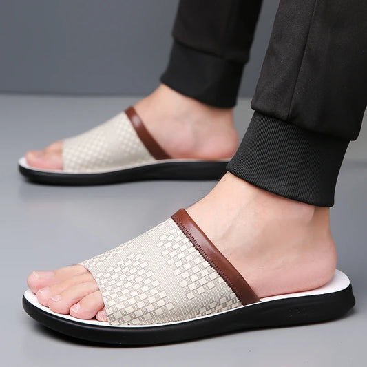 Men's Summer Fashion Comfortable Beach Shoes Outdoor Wear-Resistant Anti-Slip Sandals for Casual Beach Life-1105