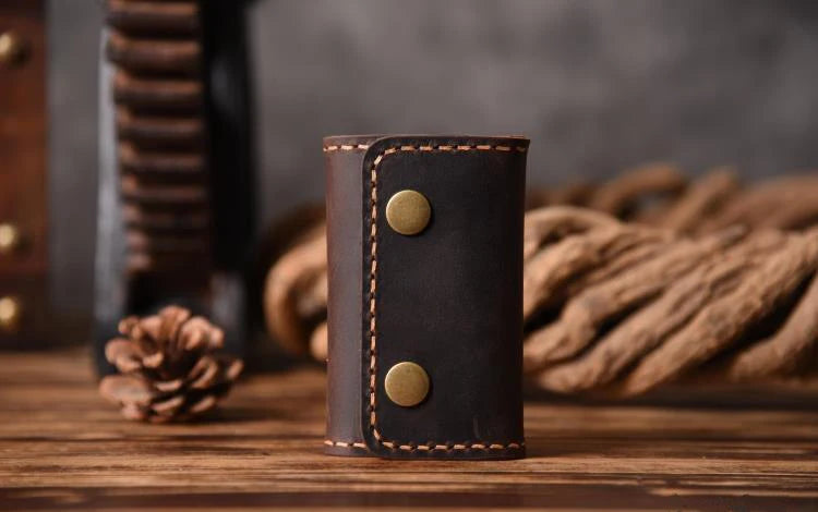 FANCODI Handmade Vintage Genuine Leather Key Holder Men keyChain Cover Leather Key Wallet Men key case bag Women Key Organizer