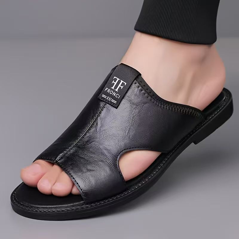 Sandals for Men Brand Casual Shoes Outdoor Fashion Men's Slippers Comfortable Beach Shoes High Quality Leather Men Flat Sandals