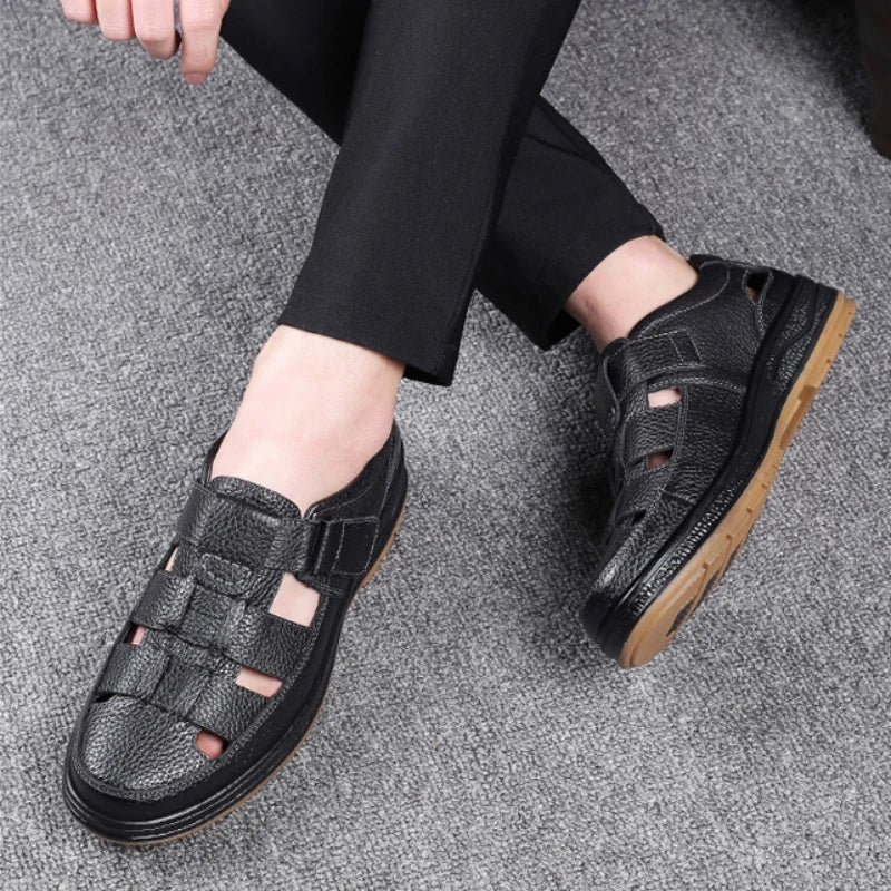 Luxury Brand Genuine Leather Sandals for Mens Outdoor Walking Beach Flats Breathable Casual Leather Soft Bottom Summer Sandals