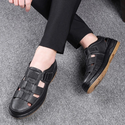 Luxury Brand Genuine Leather Sandals for Mens Outdoor Walking Beach Flats Breathable Casual Leather Soft Bottom Summer Sandals