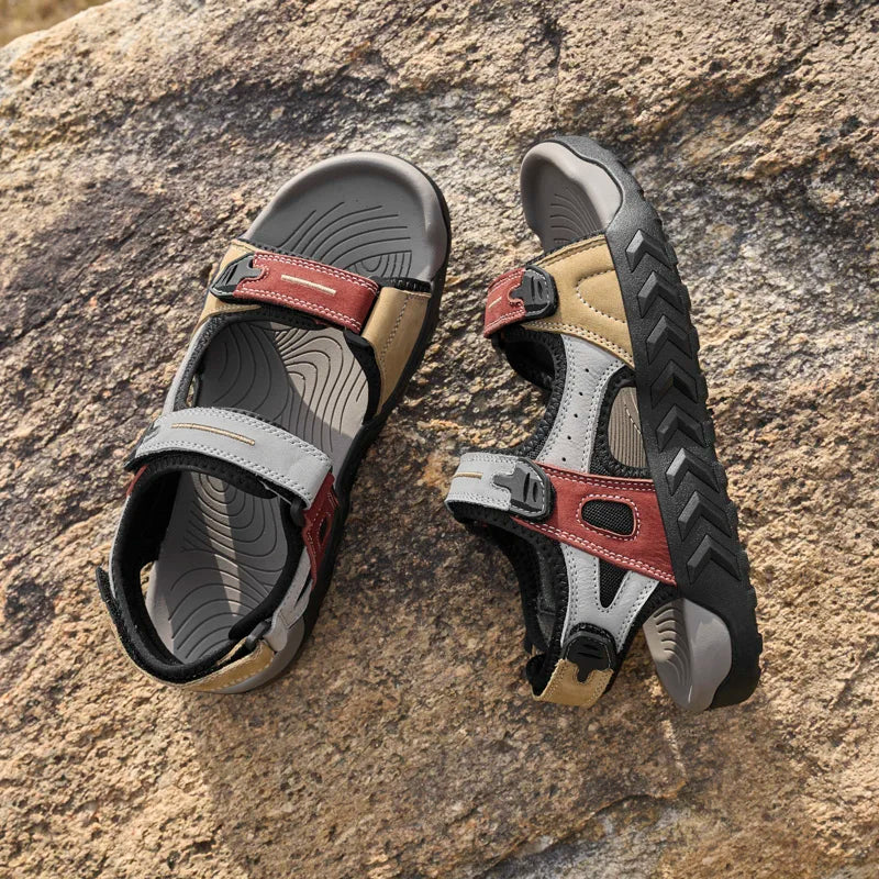 New Genuine Leather Outdoor Walking Men Sandals Summer Non-slip Soft Sneakers Lightweight Beach Sandals Casual Classic Man Shoes