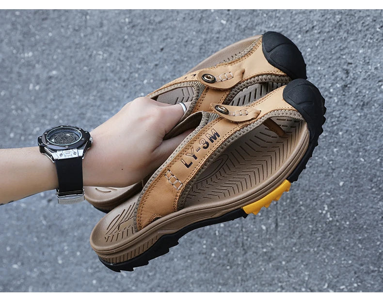 Genuine Cow Leather Shoes Men Sandals Mens Flip Flops Men's Casual Shoes Classic Massage Beach Slippers Anti-slip Summer 2021