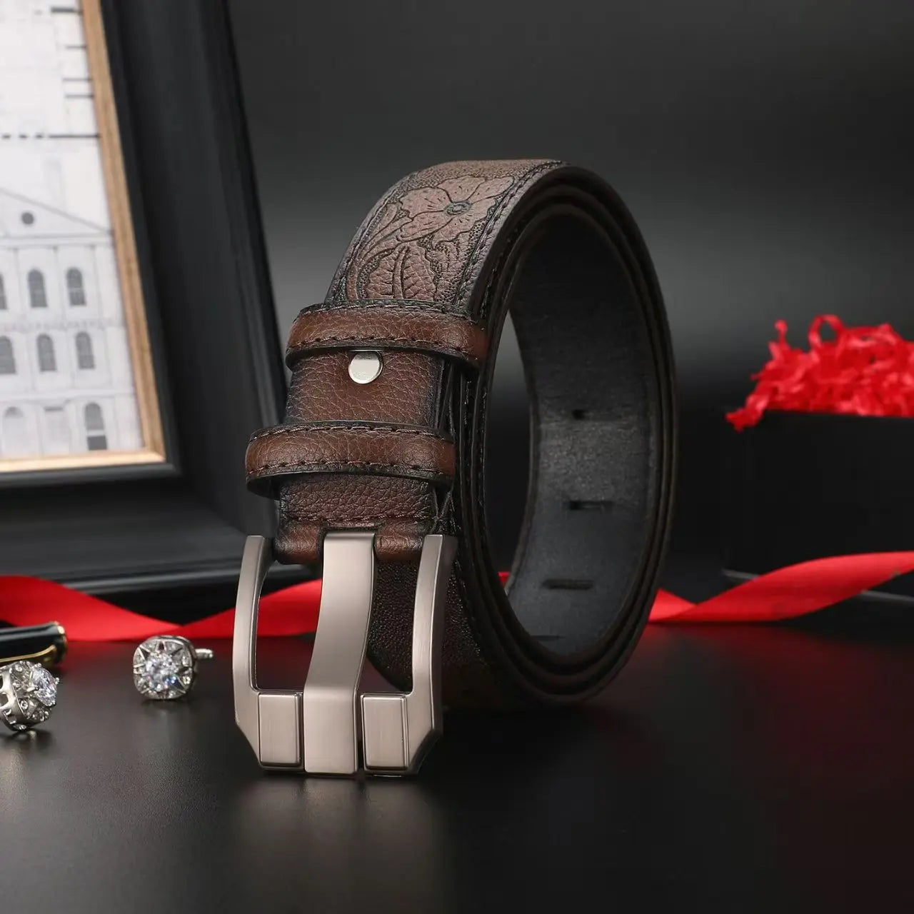 New Genuine leather men's retro western style fashionable alloy buckle belt men's high-end luxury brand jeans belt women