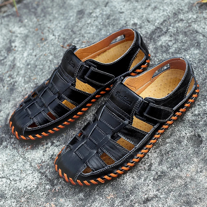 Handmade Anti-collision Toe Men Sandals New Arrival Leather Summer Flats Lightweight Breathable Beach Shoes Comfortable Sandals