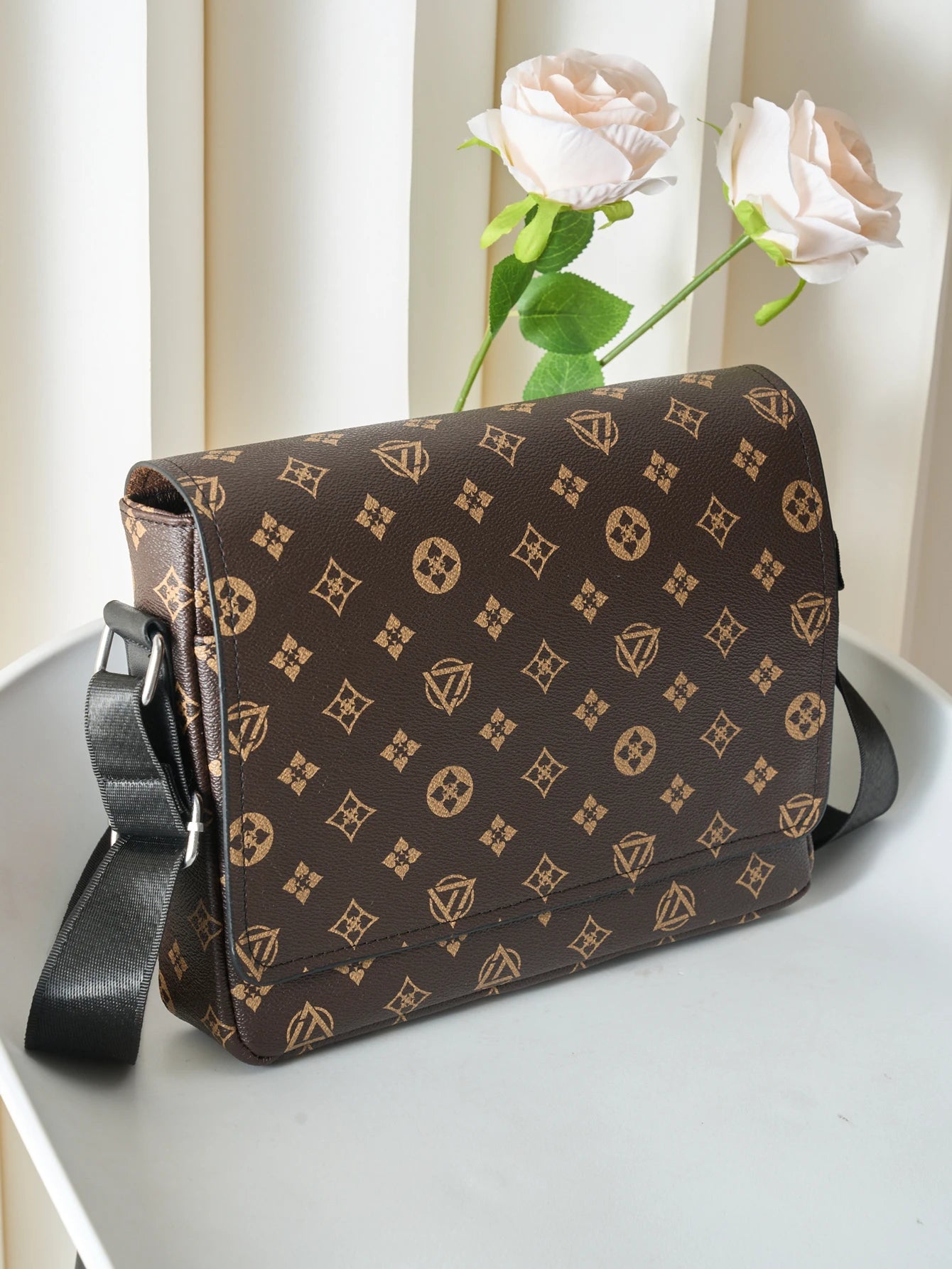 Men's Casual Crossbody Bag - Easy Flap Design, Business Commuter Lightweight Messenger Bag, Travel Large Capacity Shoulder Bag