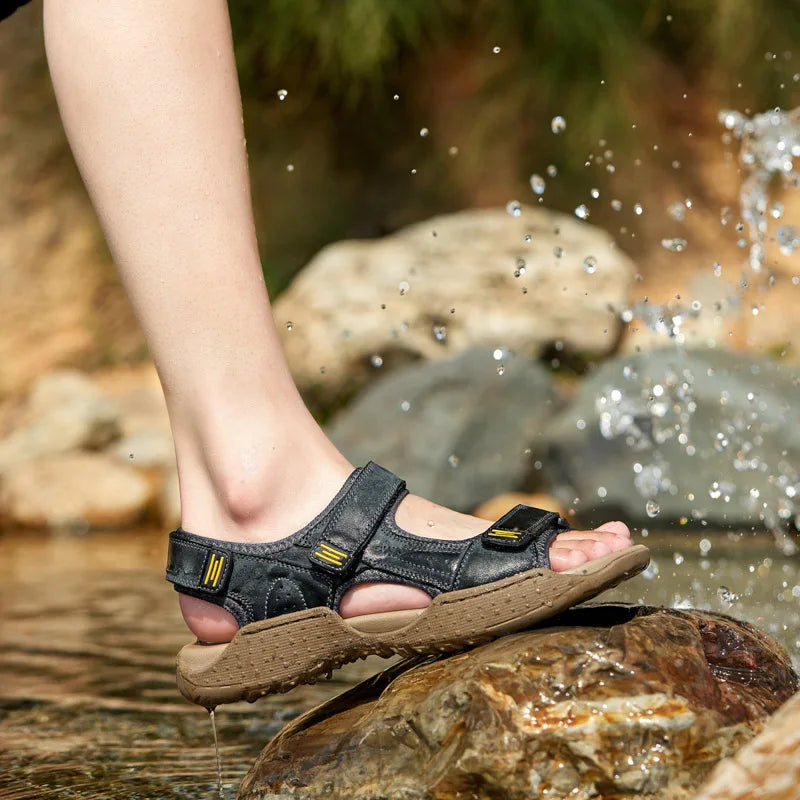 New Mens Summer Sandals High Quality Outdoor Walking Beach Sandals Roman Genuine Leather Casual Shoes Retro Comfortable Sneakers
