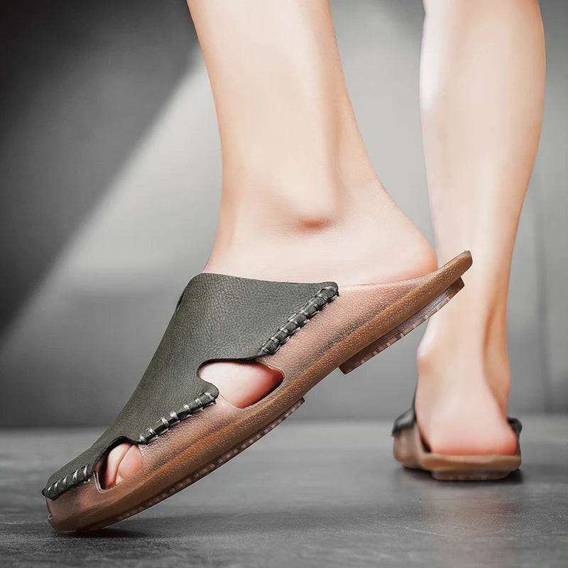 New Quality Leather Non-Slip Slippers Men Beach Sandals Comfortable Summer Shoes Men Slippers Classics Men Flip Flops Big Size