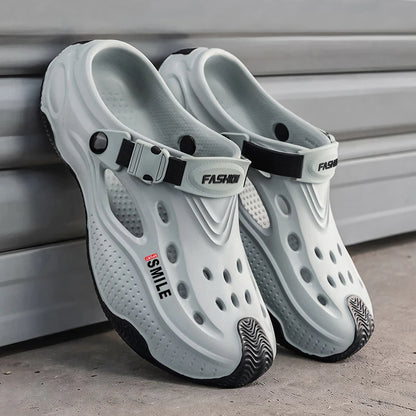 Summer New Design Men's Beach Clogs Outdoor Sandals Comfortable Slippers EVA Slides Men Casual Garden Shoes Male Beach Sandals