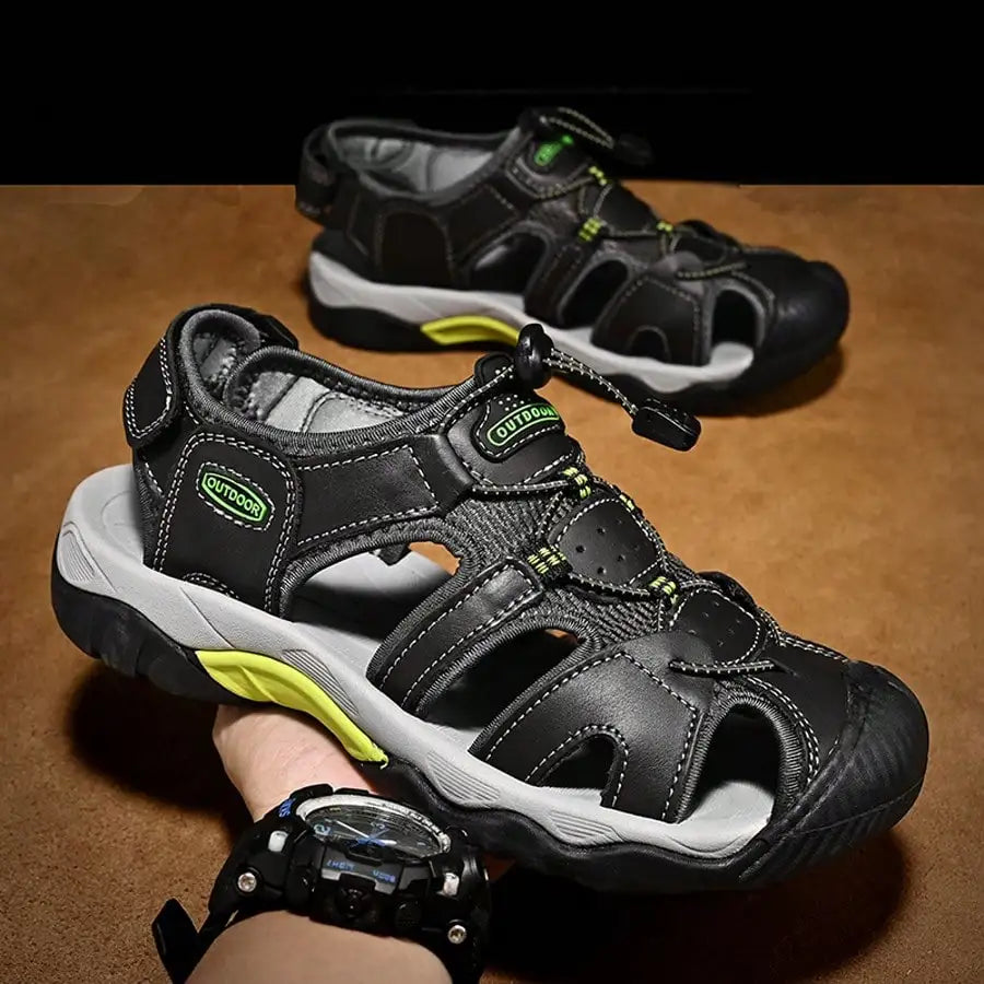 Men's Summer Outdoor Hiking Non-Slip Soft Bottom Sandals, Toe Protection, Middle-Aged Sports Beach Shoes