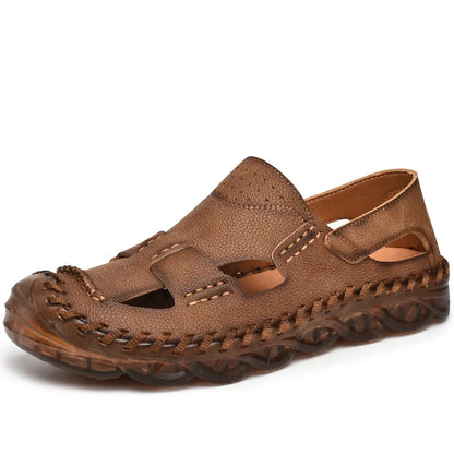 Hot Sale Summer Men's Flats Outdoor Non-slip Men Beach Shoes Handmade Leather Man Sandals Fashion Hollow Out Sneakers Slippers