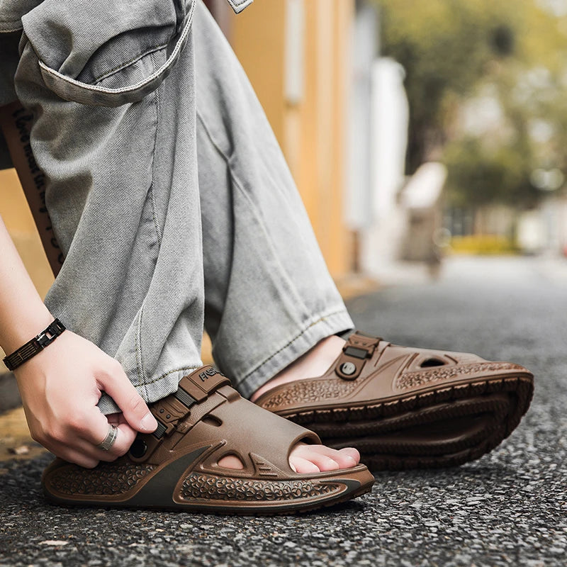 Summer Men's Slippers Beach Clogs Outdoor Sandals Soft EVA Slides New Design Men Casual Garden Shoes Male Street Slippers