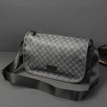 Vintage Fashion Crossbody Bags Men Large Capacity Men Crossbody Shoulder Bag PU Leather Messenger Bag Casual Outdoor Satchels