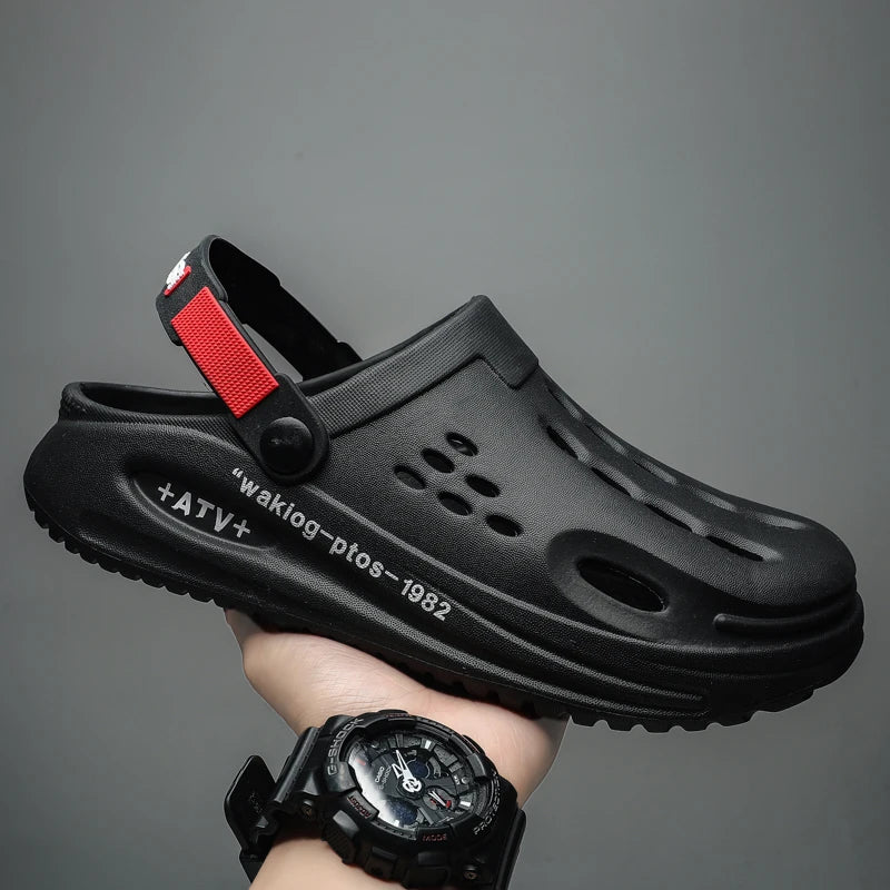 Classic Summer Clogs Men Slippers Breathable Garden Shoes Outdoor Comforty Beach Slippers Home Slippers Antiskid Slippers