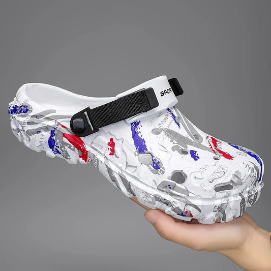 Summer Men Garden Clogs 2025 Summer Slippers for men Outdoor Slide Soft Beach Shoes Male Summer Sandals