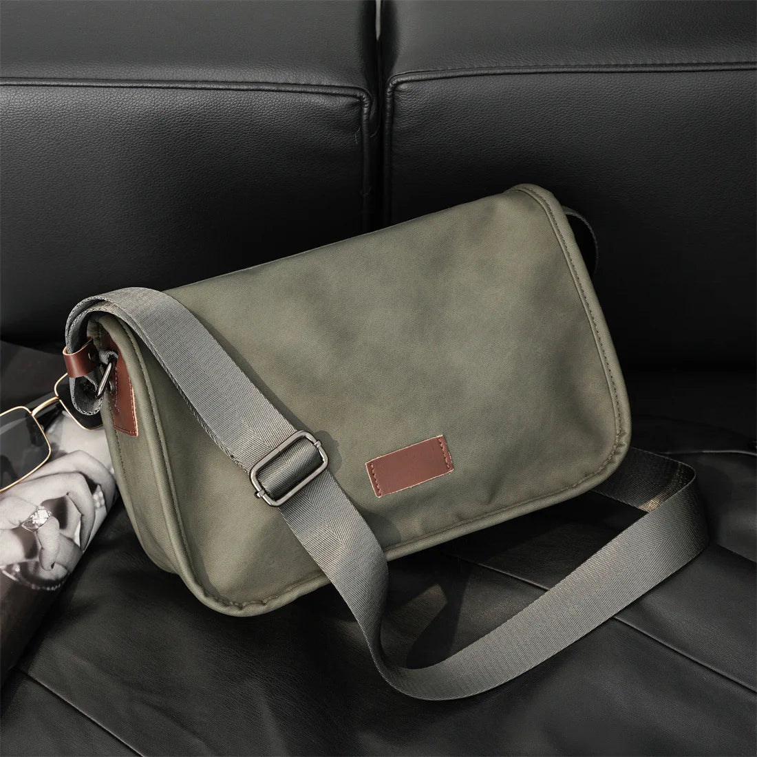 Vintage Fashion Crossbody Bags Men Large Capacity Men Crossbody Shoulder Bag PU Leather Messenger Bag Casual Outdoor Satchels