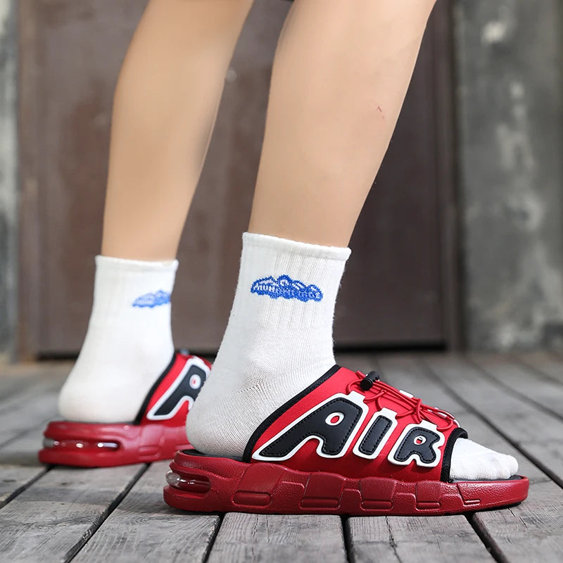 2025 New Men's Casual Leather Slippers Designer Antiskid Beach Sandals Fashion Outdoor Lightweight Slippers Comfy Walking Shoes