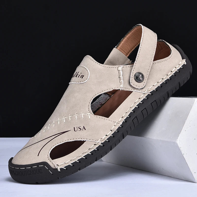 New Handmade Summer Sandals Men Breathable Leather Shoes Man Outdoor Men Sandals Antiskid Beach Sandals Hollow Shoes Fashion