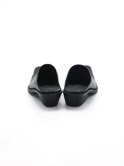 Casual business formal leather slippers for men and women summer new mules fashionable simple breathable and comfortable sandals