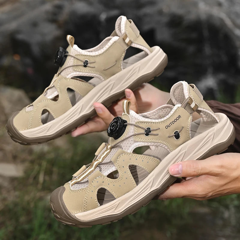 New Fashion Men's Sandals Handmade Summer Beach Shoes Male Breathable Leather Wading Aqua Shoes Outdoor Hollow Shoes Sandalias