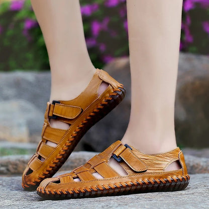 Handmade Anti-collision Toe Men Sandals New Arrival Leather Summer Flats Lightweight Breathable Beach Shoes Comfortable Sandals
