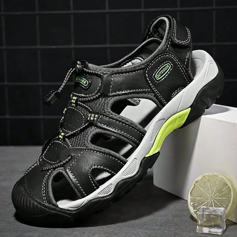 Men's Summer Outdoor Hiking Non-Slip Soft Bottom Sandals, Toe Protection, Middle-Aged Sports Beach Shoes