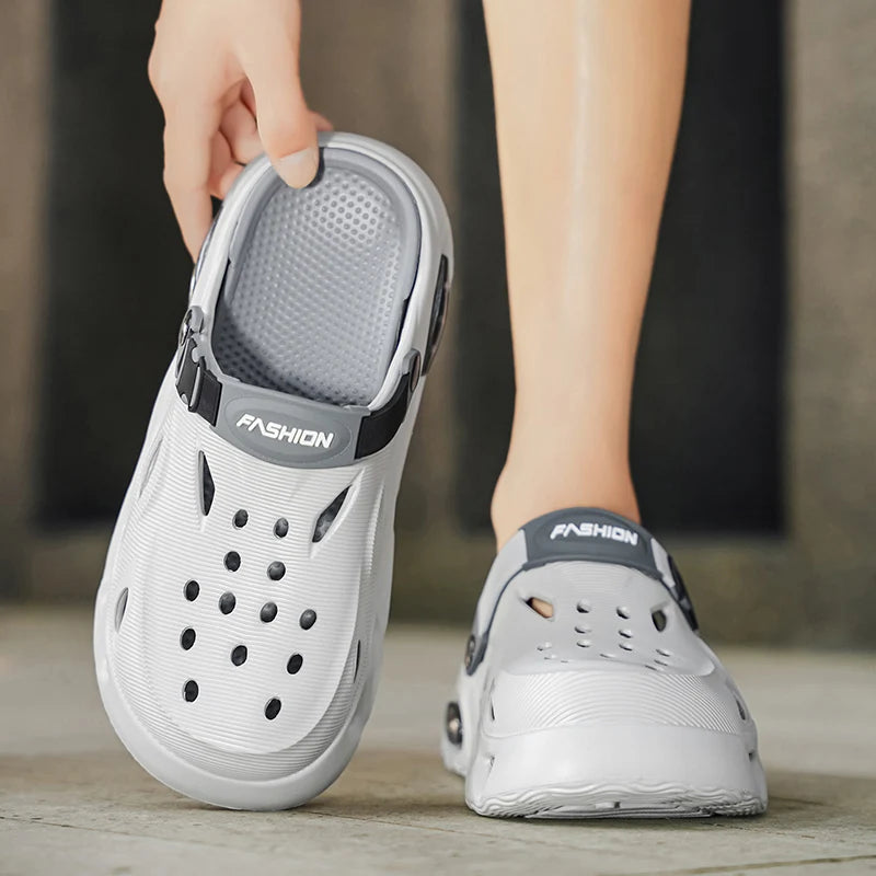 Men's Sandals Fashionable Hollow Casual Slippers Lightweight EVA Garden Shoes Thick-Soled Outdoor Walking Beach Water Shoes