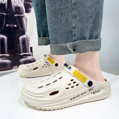 Classic Summer Clogs Men Slippers Breathable Garden Shoes Outdoor Comforty Beach Slippers Home Slippers Antiskid Slippers