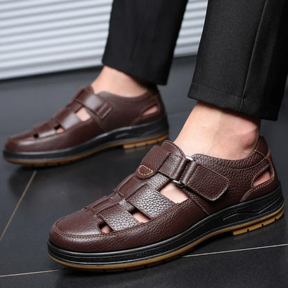 Luxury Brand Genuine Leather Sandals for Mens Outdoor Walking Beach Flats Breathable Casual Leather Soft Bottom Summer Sandals