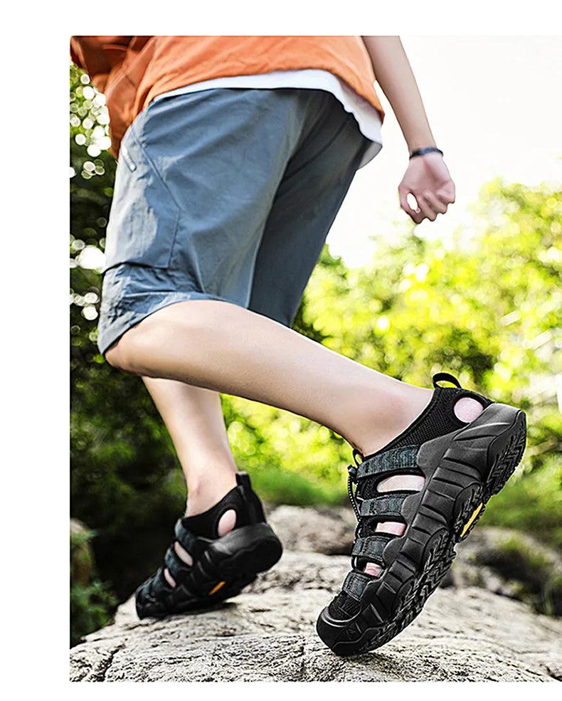 Brand Summer Men's Sandals Fashion Design Beach Men Sandals Outdoor Couple Wading Sandals Non-slip Flat Men Sneakers Size 35-46