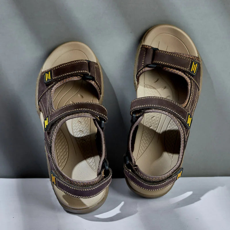 New Mens Summer Sandals High Quality Outdoor Walking Beach Sandals Roman Genuine Leather Casual Shoes Retro Comfortable Sneakers