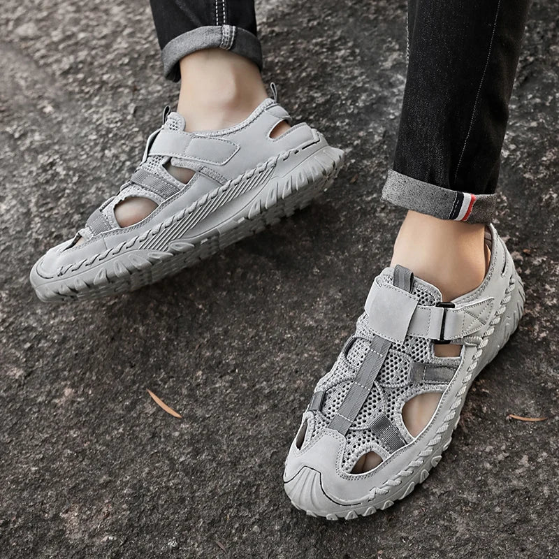 Men Outdoor Protective Toe Sandals Hollow Breathable Mesh Upper Quick Dry Lining Non Slip Walking Camping Driving Casual Shoes