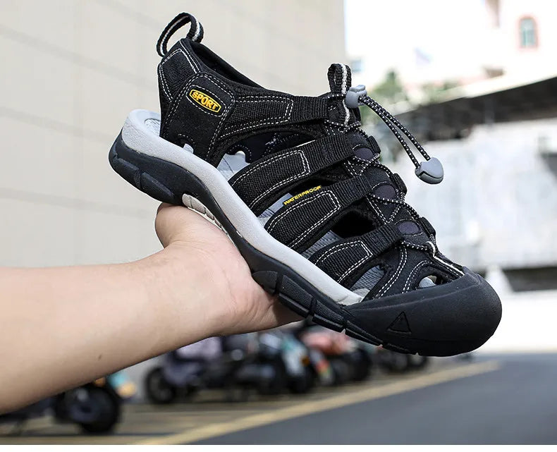 Big Size Summer Outdoor Couple Sandals Breathable Men Hiking Shoes Water Beach Men's Sandals Camping Climbing Aqua Men Sneakers