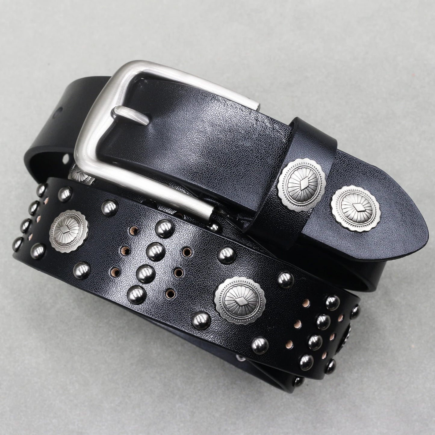 Metal Rivet Cowboy Belt Genuine Leather Cowskin Men Belt Punk Rivet Jeans Belts For Men Ceinture Homme Cinturones Hombre