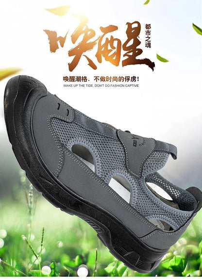 2025 Summer Men's Sandals New Hollow Breathable Beach Shoes Ultra Light Anti Slip Summer Casual Shoes Walking Shoes