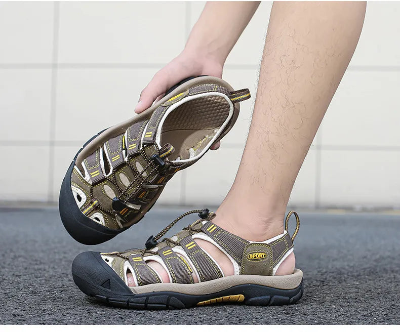Big Size Summer Outdoor Couple Sandals Breathable Men Hiking Shoes Water Beach Men's Sandals Camping Climbing Aqua Men Sneakers