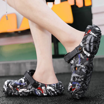 Summer Men Garden Clogs 2025 Summer Slippers for men Outdoor Slide Soft Beach Shoes Male Summer Sandals