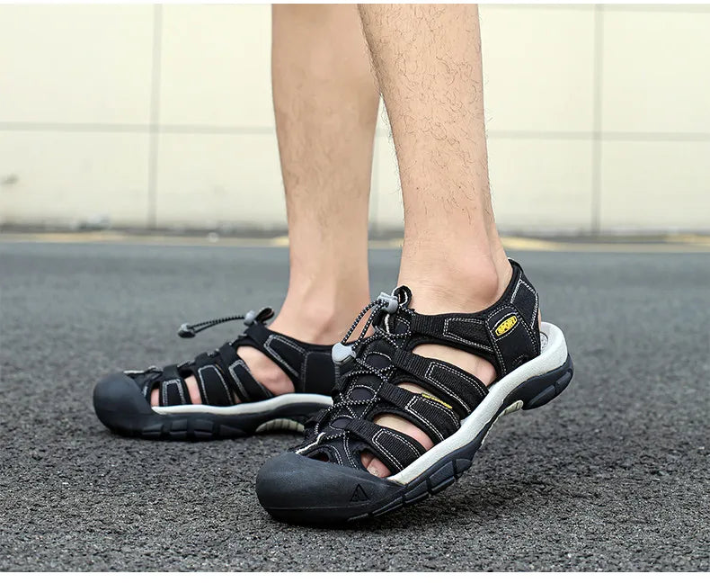 Big Size Summer Outdoor Couple Sandals Breathable Men Hiking Shoes Water Beach Men's Sandals Camping Climbing Aqua Men Sneakers