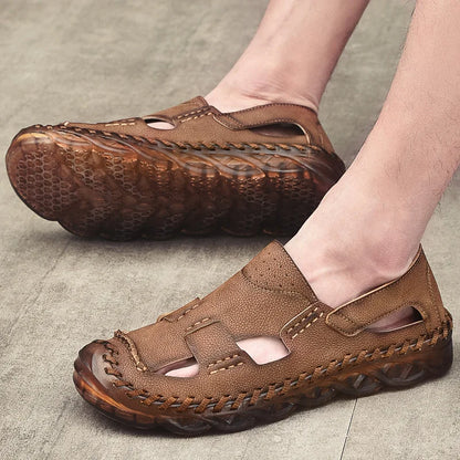 Hot Sale Summer Men's Flats Outdoor Non-slip Men Beach Shoes Handmade Leather Man Sandals Fashion Hollow Out Sneakers Slippers