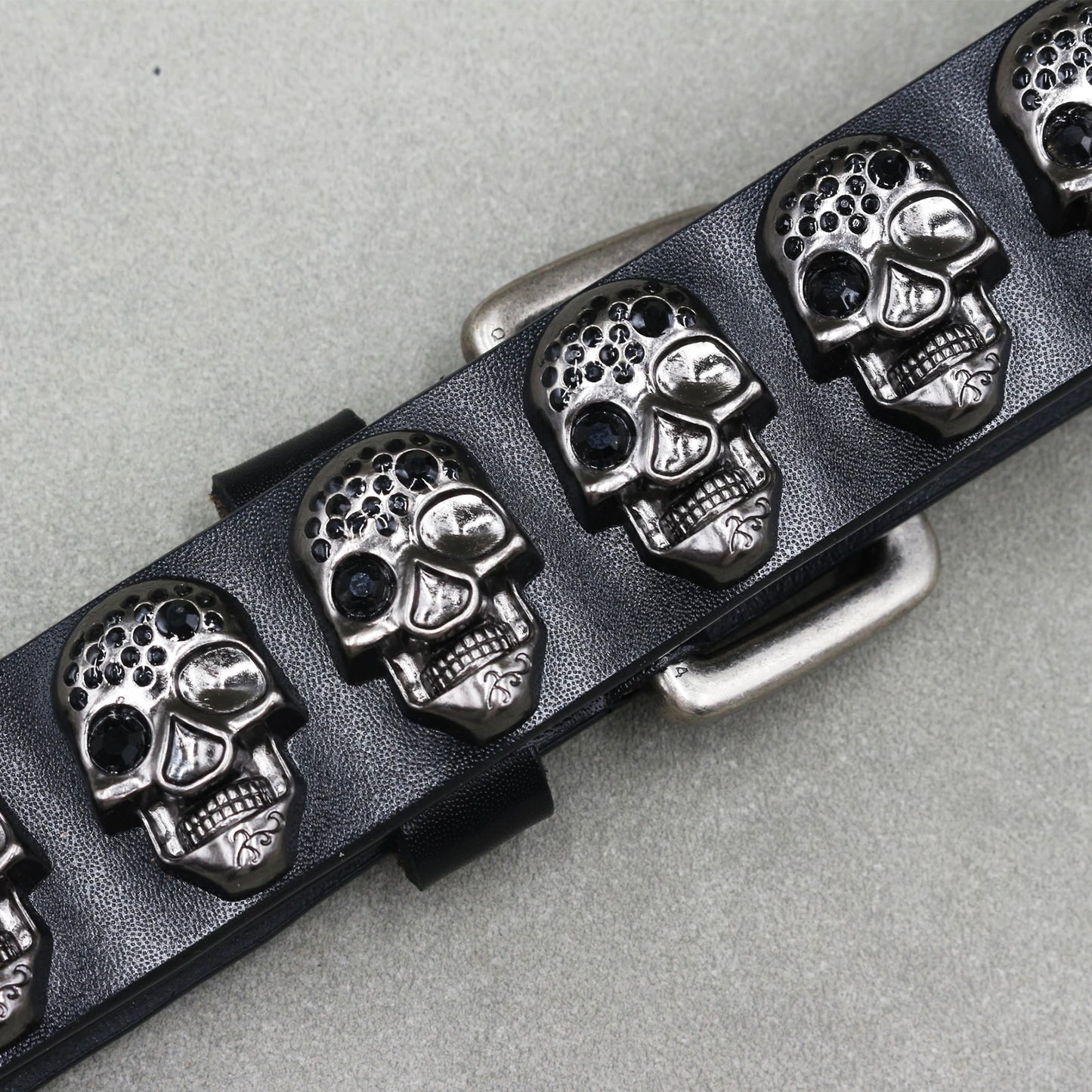 NEW Metal Rivet Cowboy Belt Genuine Leather Cowskin Men Belt Punk Rivet Jeans Belts For WOMEN Ceinture Homme Cinturones Hombre
