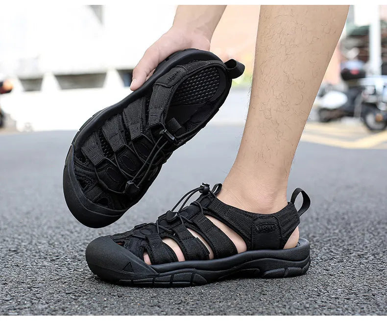 Big Size Summer Outdoor Couple Sandals Breathable Men Hiking Shoes Water Beach Men's Sandals Camping Climbing Aqua Men Sneakers