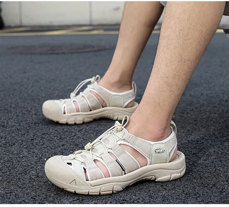 Big Size Summer Outdoor Couple Sandals Breathable Men Hiking Shoes Water Beach Men's Sandals Camping Climbing Aqua Men Sneakers