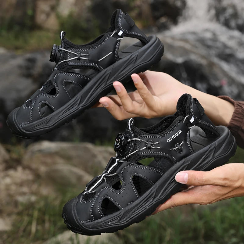 New Fashion Men's Sandals Handmade Summer Beach Shoes Male Breathable Leather Wading Aqua Shoes Outdoor Hollow Shoes Sandalias