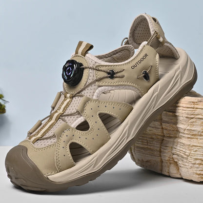 New Fashion Men's Sandals Handmade Summer Beach Shoes Male Breathable Leather Wading Aqua Shoes Outdoor Hollow Shoes Sandalias