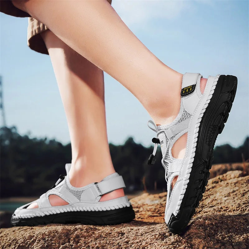 Men's Handmade Simple Letter-Print Sandals, Summer Beach Hollow Sandals, Fashionable Velcro Men's Shoes, Outdoor Hiking and River-Tracing Shoes, Comfortable, Breathable, Wear-Resistant, Non-Slip, Large Size Men's Shoes