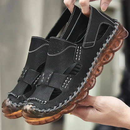 Hot Sale Summer Men's Flats Outdoor Non-slip Men Beach Shoes Handmade Leather Man Sandals Fashion Hollow Out Sneakers Slippers