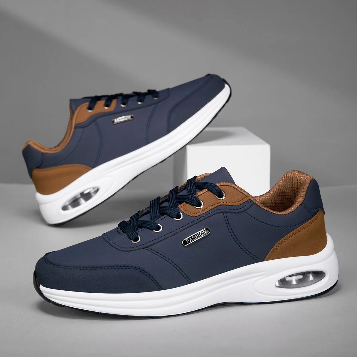 2026 New Walking Sports Shoes Leather Waterproof Casual Sports Shoes Non-slip Shock Absorption Running Shoes Men's Tennis Shoes