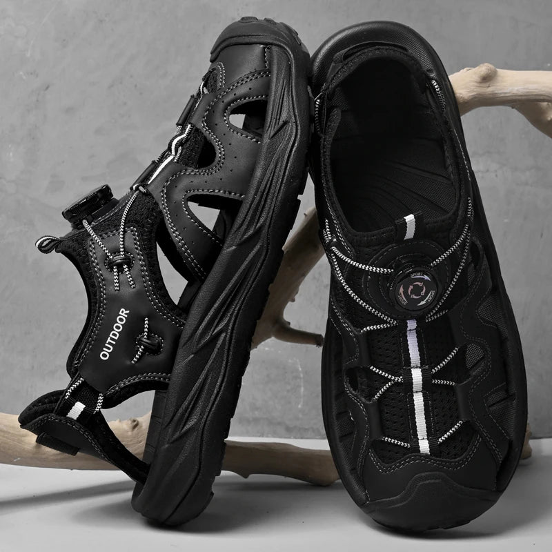 New Fashion Men's Sandals Handmade Summer Beach Shoes Male Breathable Leather Wading Aqua Shoes Outdoor Hollow Shoes Sandalias