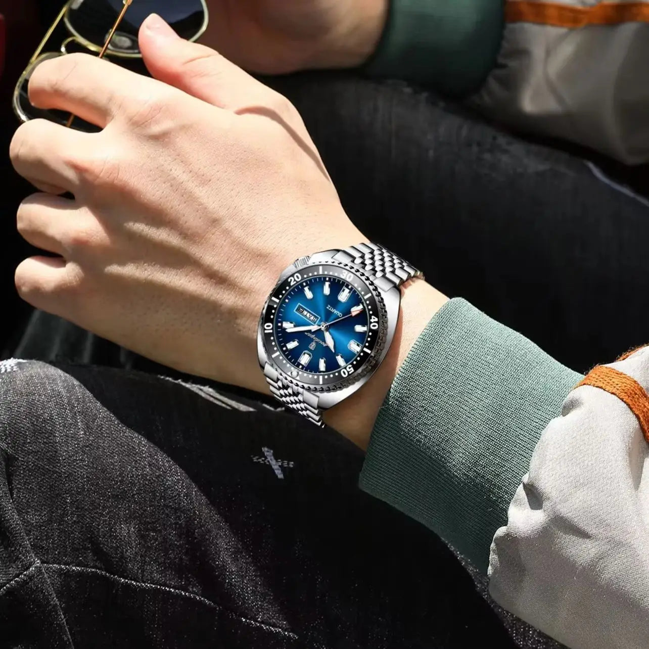POEDAGAR Luxury Quartz Men Clock Waterproof Luminous Business Man Wristwatch Stainless Steel Date Week Sport Men's Watches Reloj